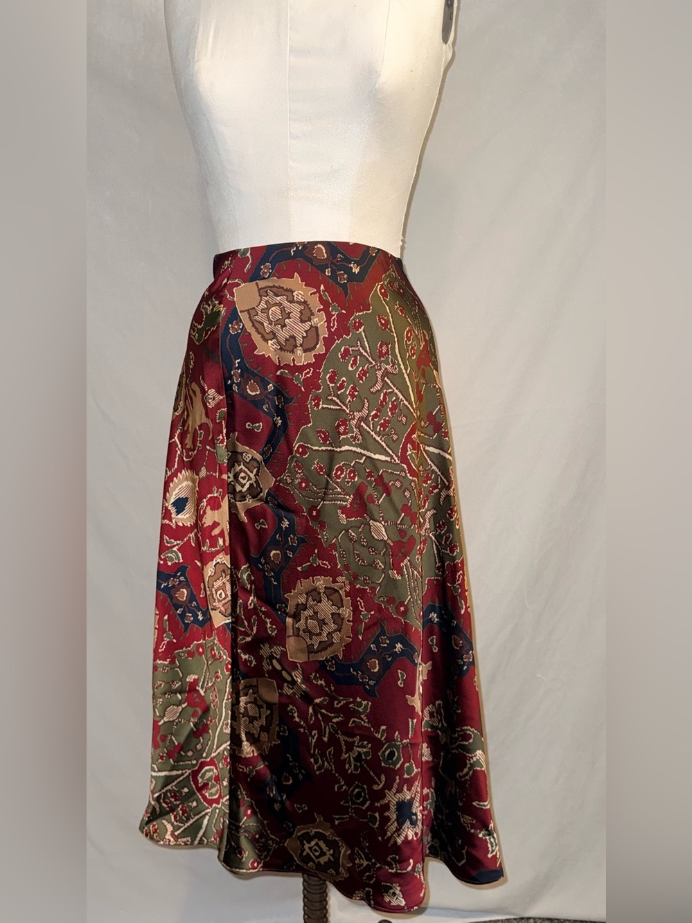 Lauren Ralph Lauren Size 12 Tapestry Print Satin Midi Skirt Burgundy
